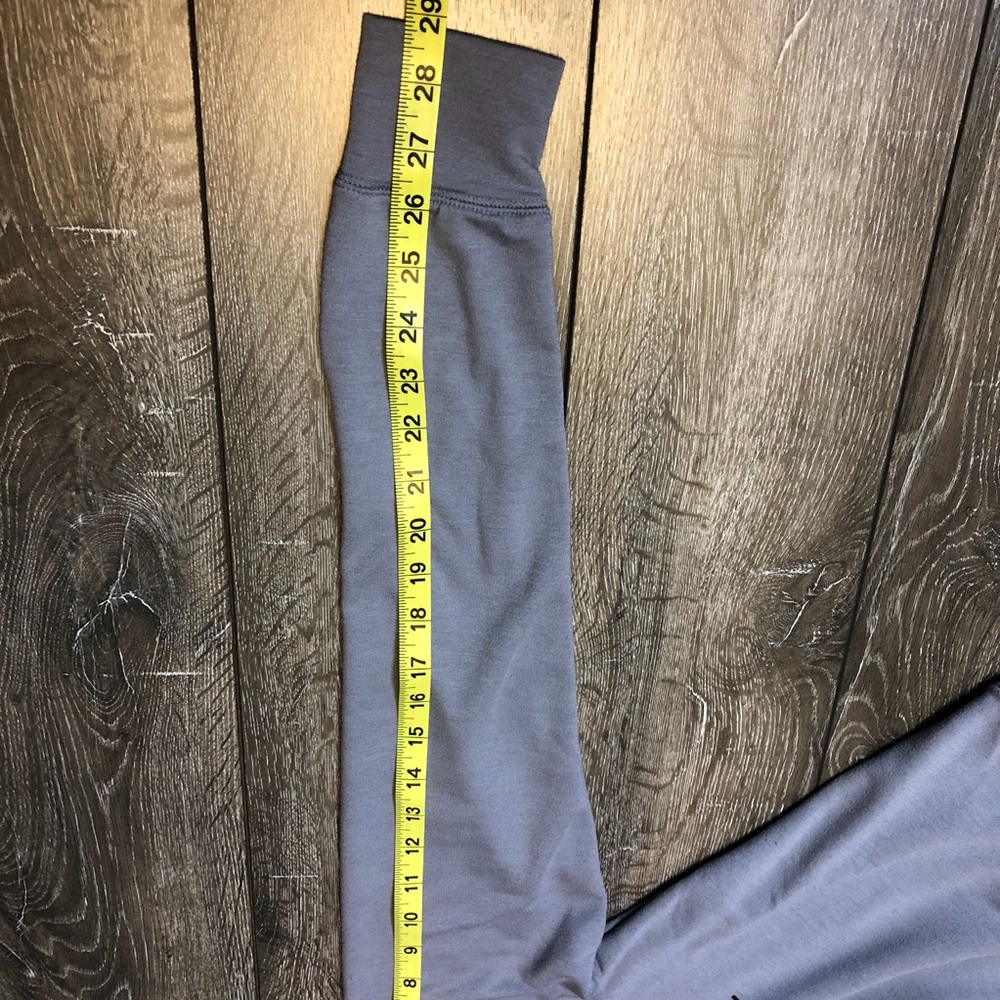 Pink sweatshirt medium gray size xs - Picture 8 of 8